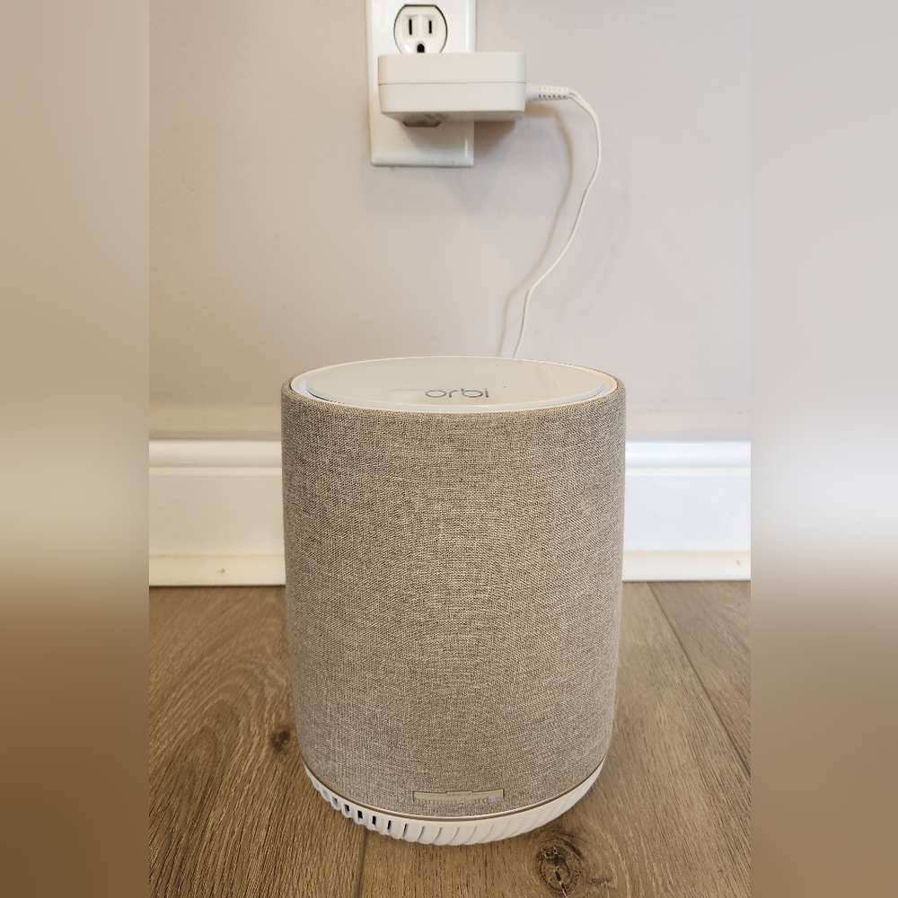 Netgear Orbi Voice (Model RBS40V)